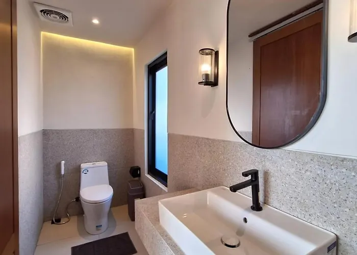 Via Adonia Mezzanine * Ungasan (Bali)